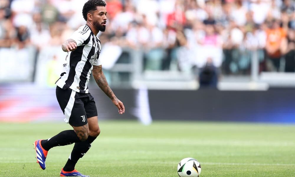 Douglas Luiz Juventus